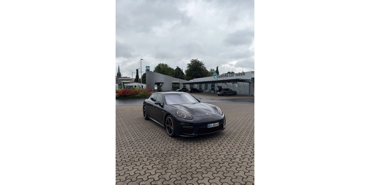 Porsche Panamera 197.000 km 21.300 &euro; Bochum 44793