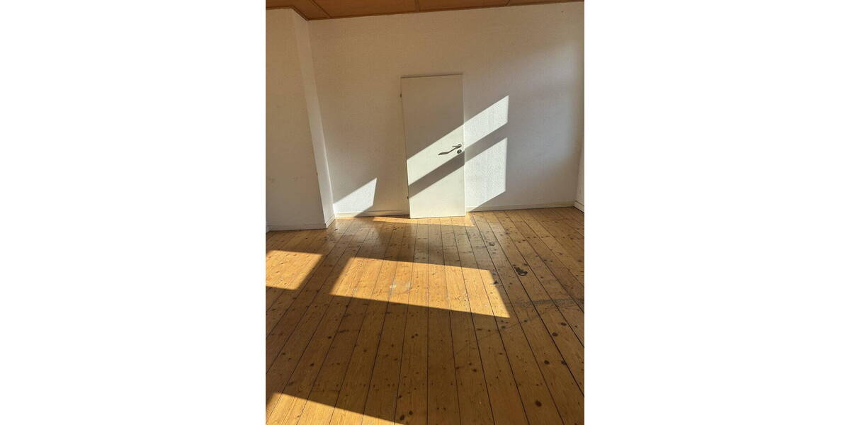 Etagenwohnung Schwerte Wandhofen - 3 Zimmer, 75 m&sup2;, 600&euro; | Angebot:26702660