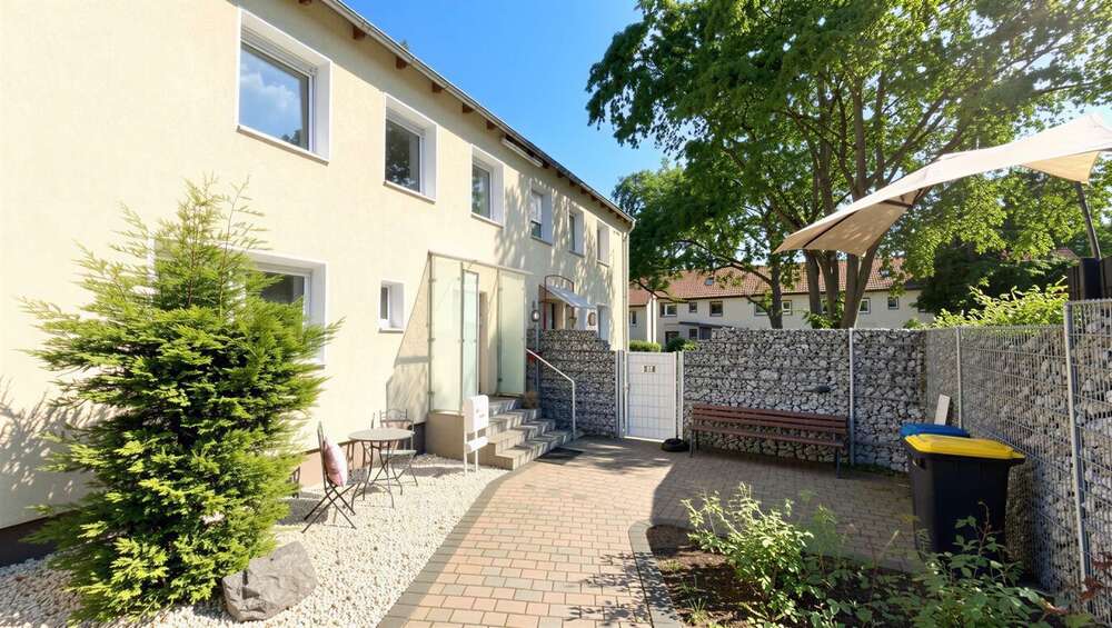 Modernisiertes Reihenhaus mit Wellnessbad, Gäste-WC, Keller & 248 m² Grundstück - Reihenmittelhaus Bönen | Angebot:27671909