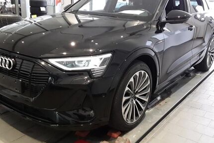 Audi e-tron 72.919 km 37.860 &euro; Hagen 58091