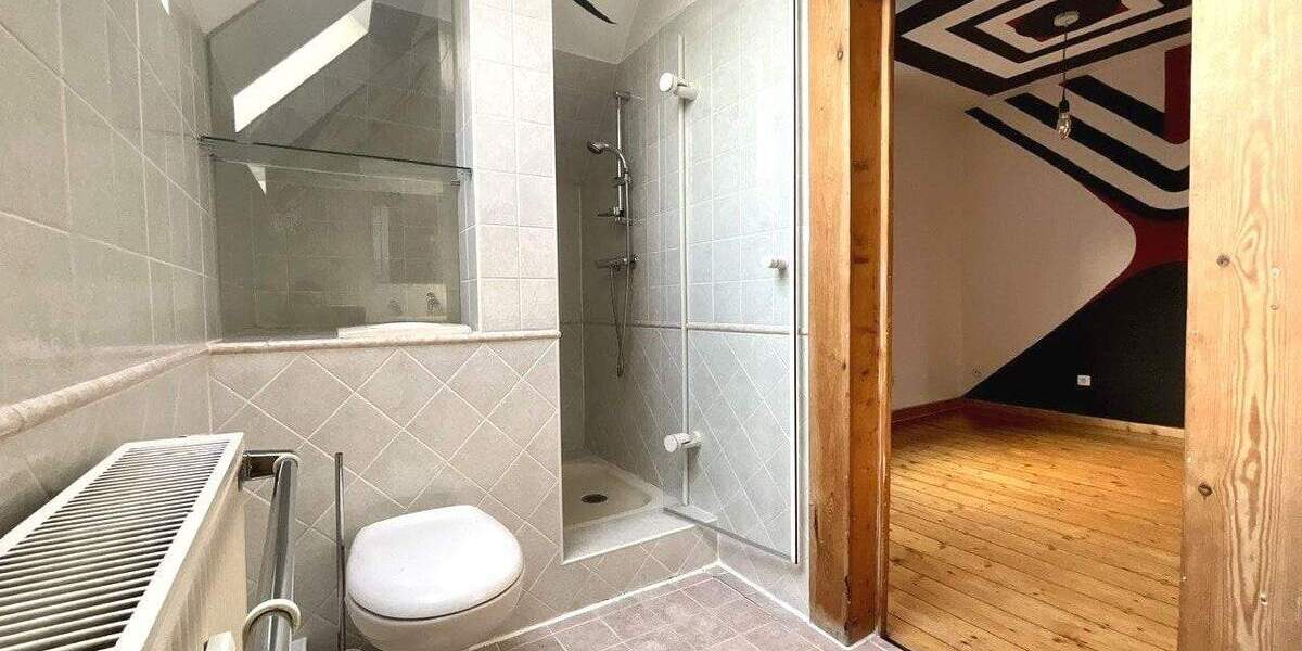 Mehrfamilienhaus, Wohnhaus Halver - 6 Zimmer, 170 m&sup2;, 239.000&euro; | Angebot:25730419