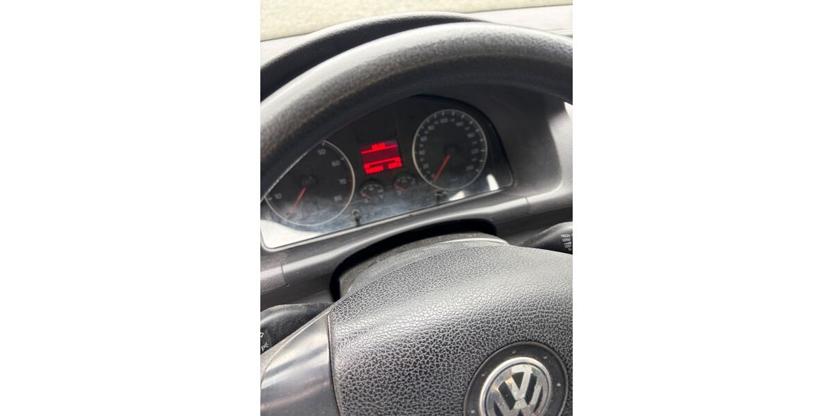 VW Touran 168.000 km 2.999 &euro; Lüdenscheid 58507