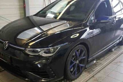 VW Golf 23.636 km 44.988 &euro; Bergkamen 59192