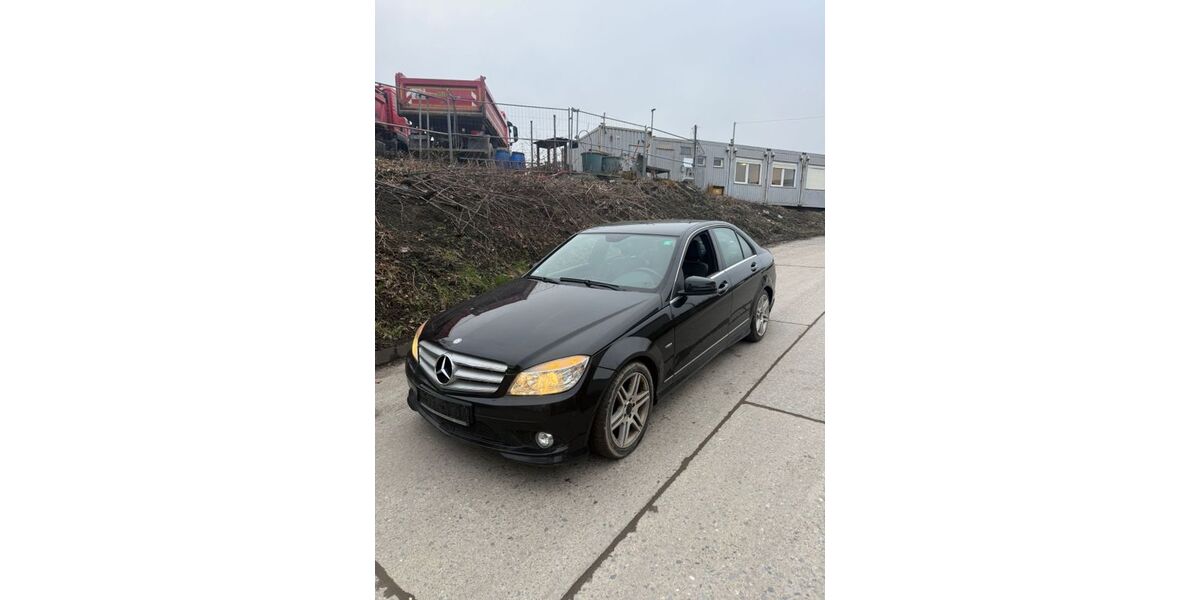 Mercedes-Benz C 200 245.962 km 3.799 &euro; Dortmund 44359