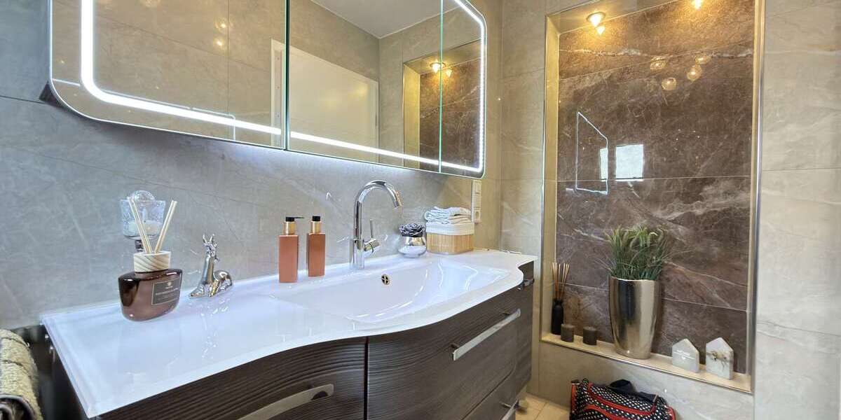 Modernisiertes Reihenhaus mit Wellnessbad, Gäste-WC, Keller & 248 m² Grundstück - Reihenmittelhaus Bönen | Angebot:27671909