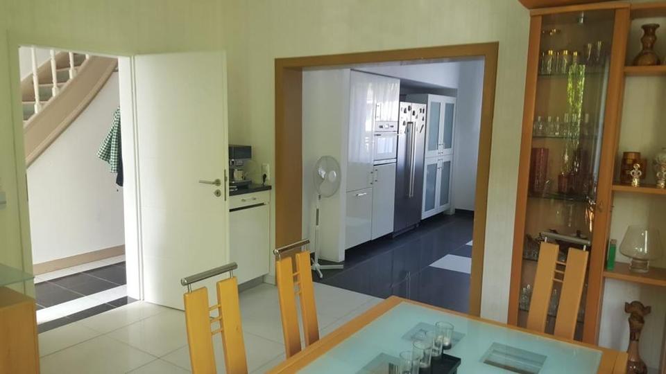 Einfamilienhaus Lüdenscheid Augustenthal - 7 Zimmer, 235 m&sup2;, 345.000&euro; | Angebot:25284703