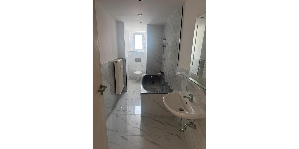 Etagenwohnung Bochum Bochum-Mitte - 4 Zimmer, 120 m&sup2;, 1.500&euro; | Angebot:25988597