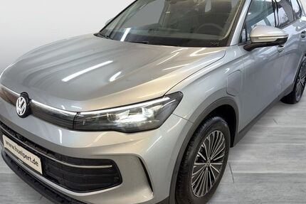 VW Tiguan 2.600 km 46.711 &euro; Bergkamen 59192