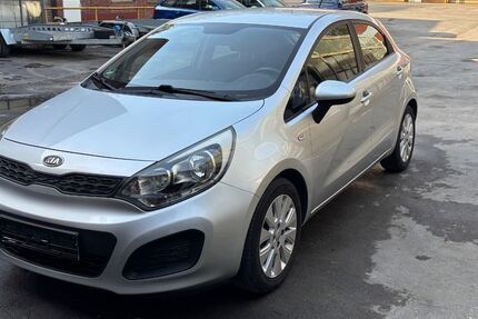 Kia Rio 78.000 km 5.499 &euro; Iserlohn 58640
