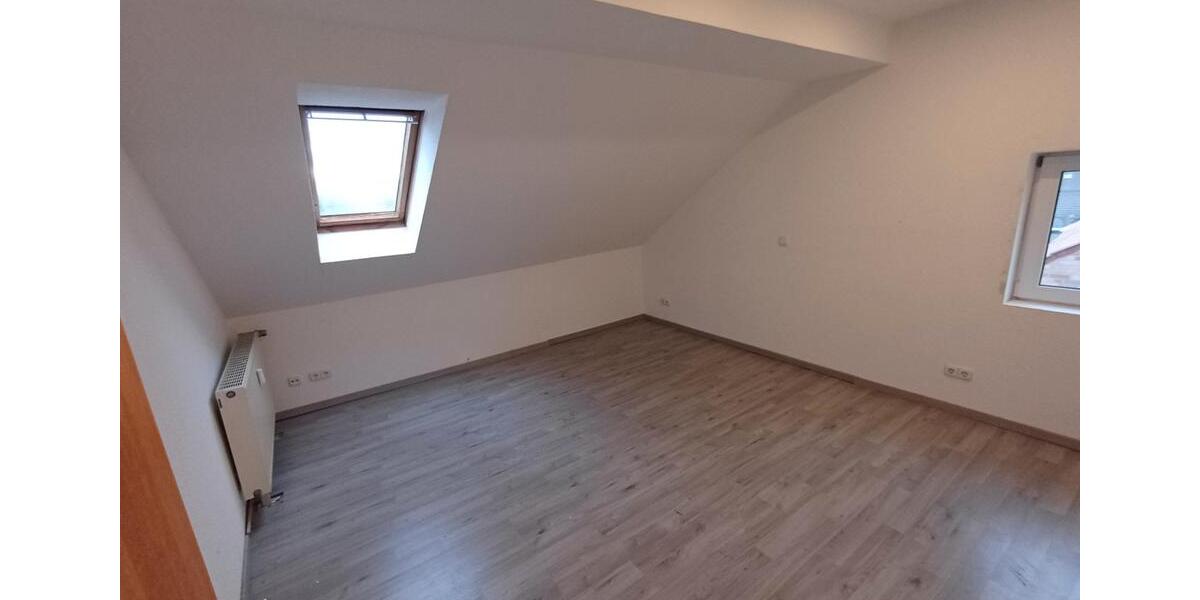 Dachgeschoßwohnung Dortmund Huckarde - 2 Zimmer, 60 m&sup2;, 600&euro; | Angebot:27604475