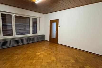 Wohnung Lüdenscheid Staberg - 2.5 Zimmer, 65 m&sup2;, 500&euro; | Angebot:26659135