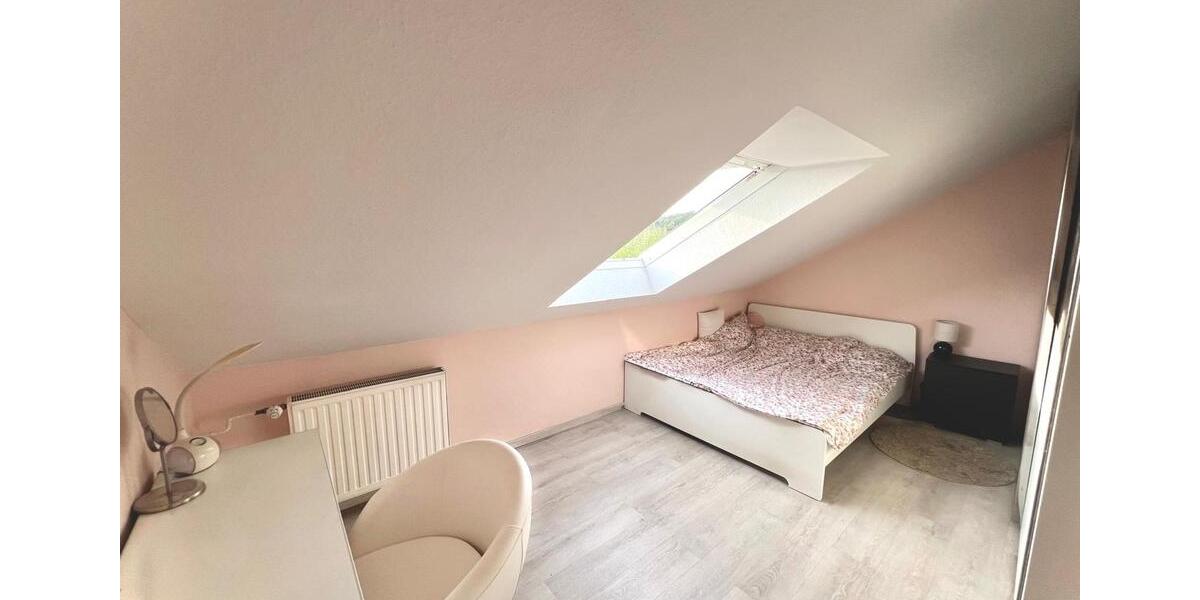 Dachgeschoßwohnung Hagen Hohenlimburg - 2 Zimmer, 60 m&sup2;, 670&euro; | Angebot:27572518