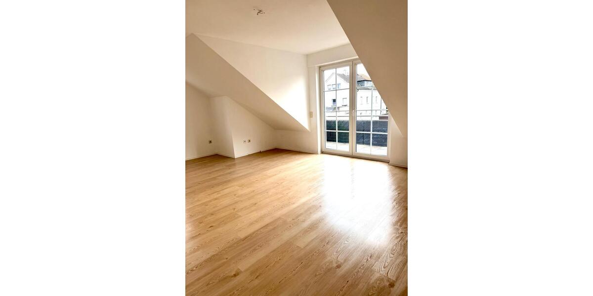 Dachgeschoßwohnung Menden (Sauerland) Bösperde - 4 Zimmer, 84 m&sup2;, 785&euro; | Angebot:27618458