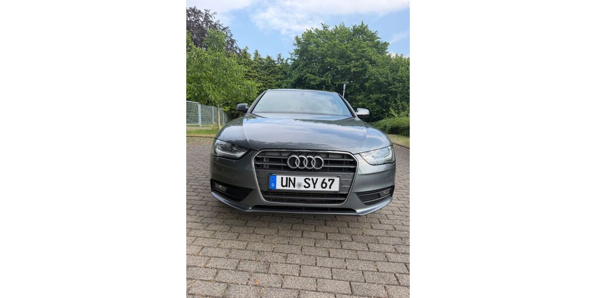 Audi A4 182.000 km 5.400 &euro; Bönen 59199