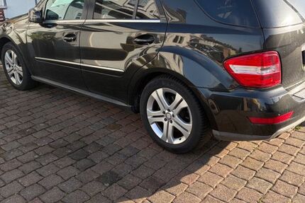 Mercedes-Benz ML 350 196.000 km 12.450 &euro; Iserlohn 58636