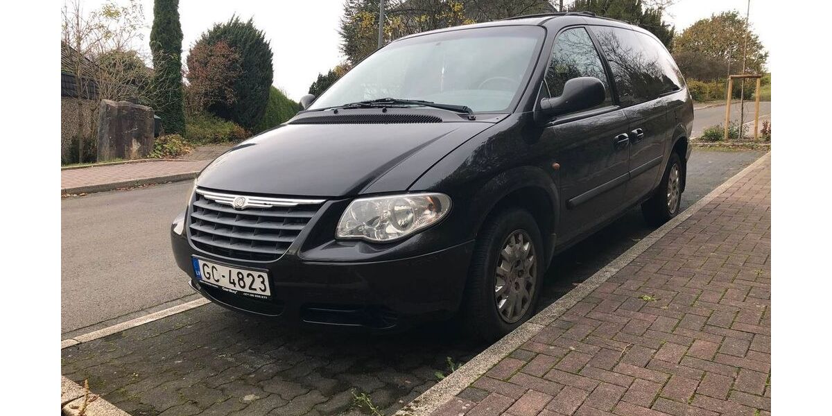 Chrysler Voyager 202.000 km 3.900 &euro; Halver 58553