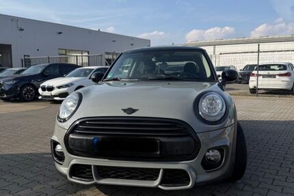Mini ONE 148.000 km 9.300 &euro; Dortmund 44357