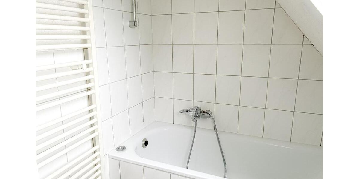 Dachgeschoßwohnung Bochum Bochum-Südwest - 3 Zimmer, 68 m&sup2;, 544&euro; | Angebot:25756964
