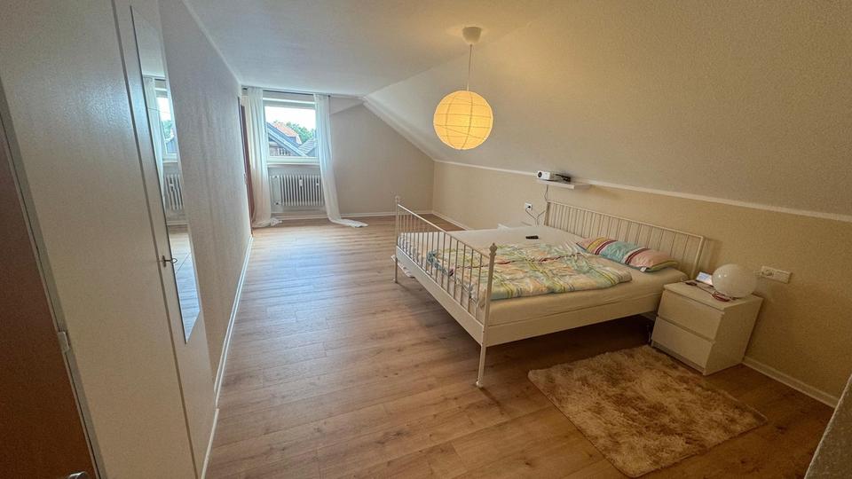 Dachgeschoßwohnung Fröndenberg (Ruhr) - 4 Zimmer, 90 m&sup2;, 670&euro; | Angebot:25905947