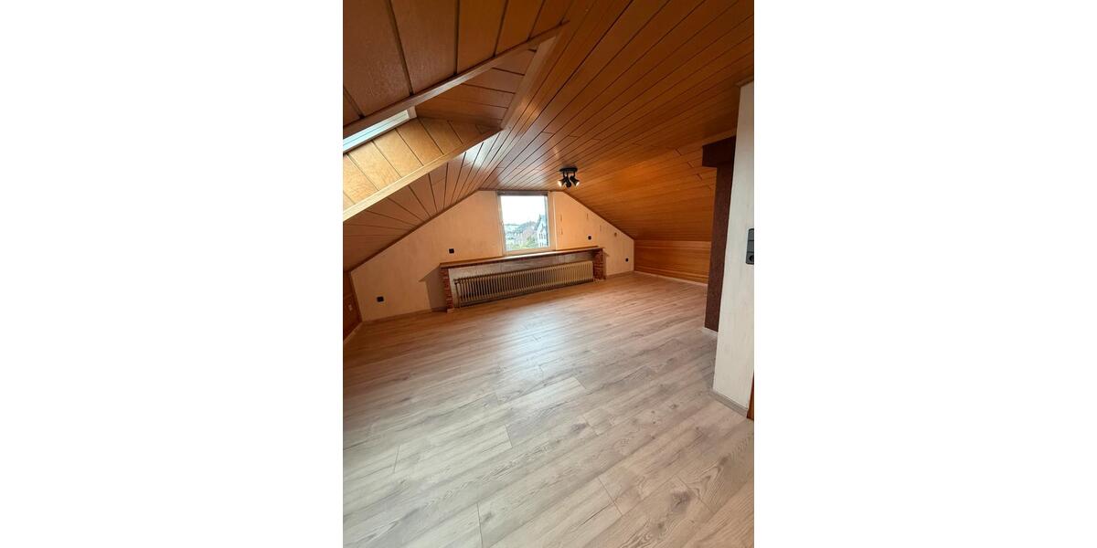 Doppelhaushälfte Bergkamen - 5.5 Zimmer, 94 m&sup2;, 1.090&euro; | Angebot:25982312