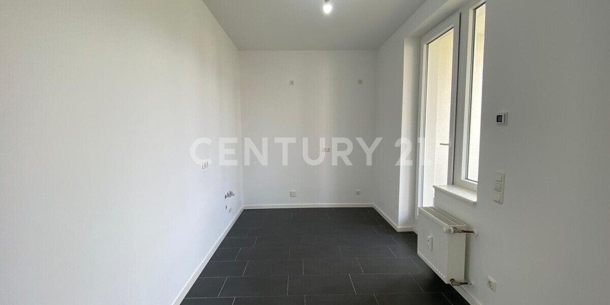 Sanierte Altbauwohnung mit Südwest Balkon im 1. Obergeschoss - Erdgeschoßwohnung Dortmund Mengede | Angebot:23354914