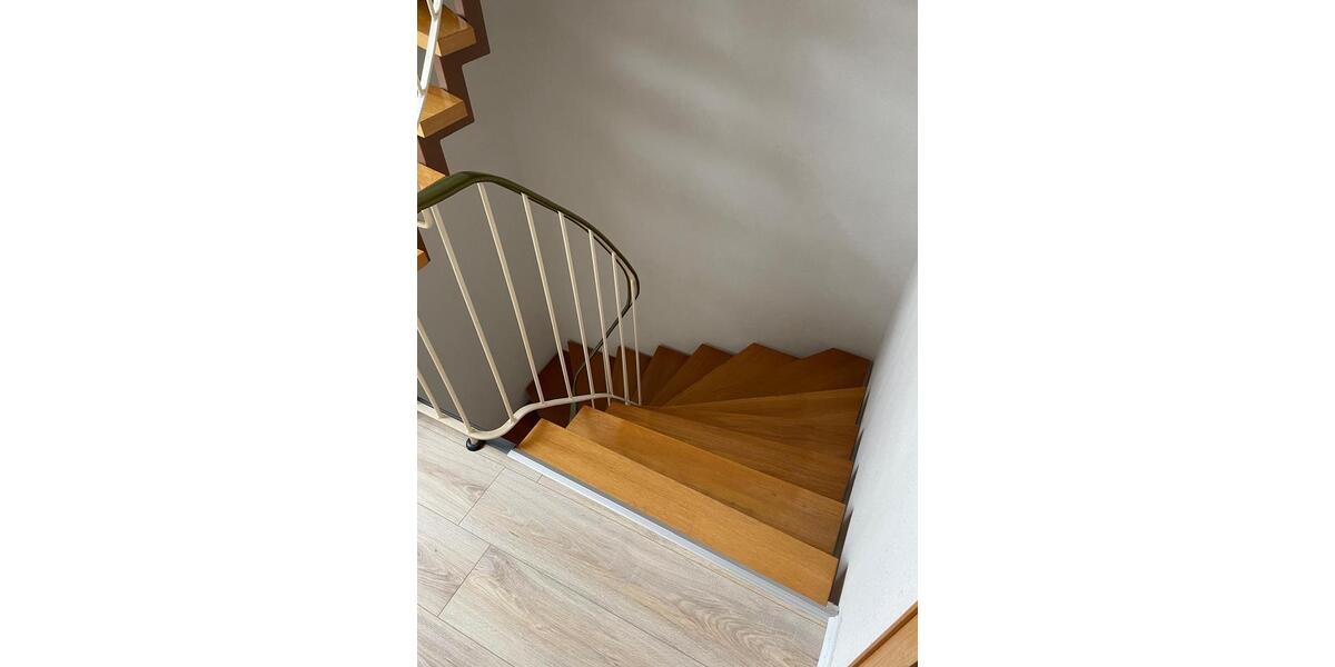 Reihenhaus Lüdenscheid Othlinghausen - 6 Zimmer, 145 m&sup2;, 1.300&euro; | Angebot:27614850
