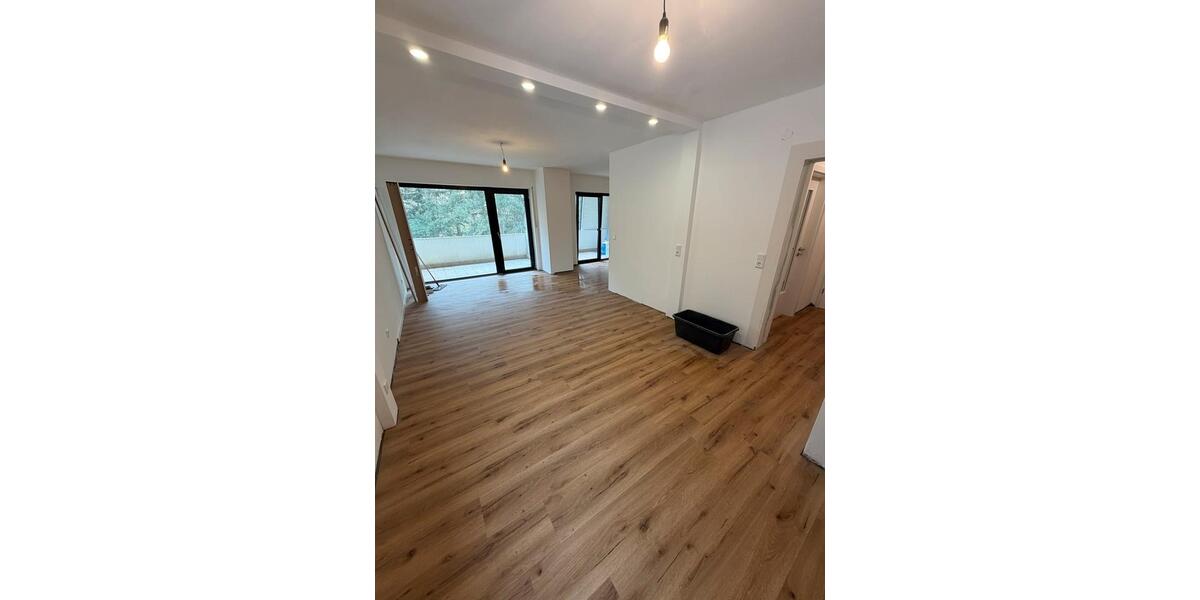 Hochparterre Iserlohn Sümmern - 2 Zimmer, 80 m&sup2;, 1.050&euro; | Angebot:25857297