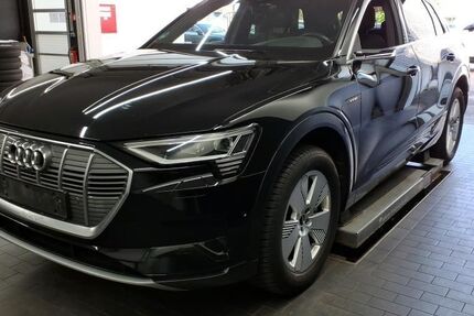 Audi e-tron 135.614 km 29.900 &euro; Hagen 58091