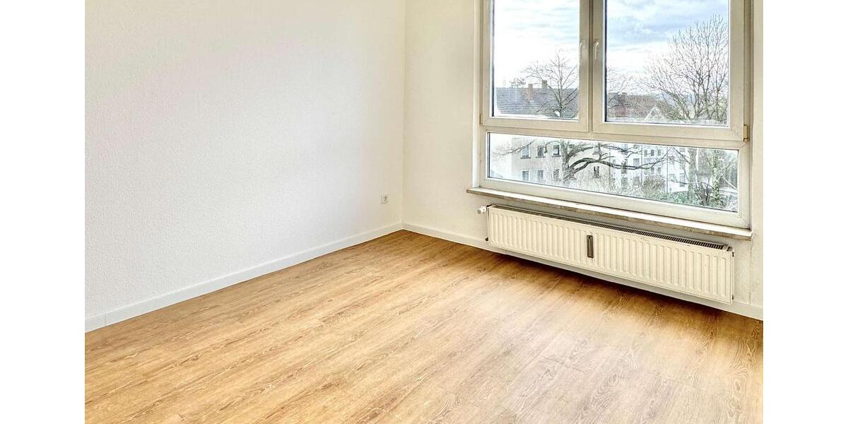 Dachgeschoßwohnung Witten Annen - 3 Zimmer, 63 m&sup2;, 690&euro; | Angebot:19356327