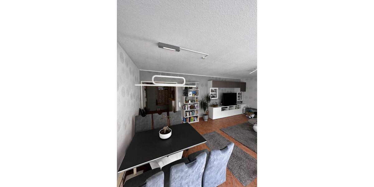 Etagenwohnung Lüdenscheid Staberg - 3 Zimmer, 84 m&sup2;, 215.000&euro; | Angebot:24347311