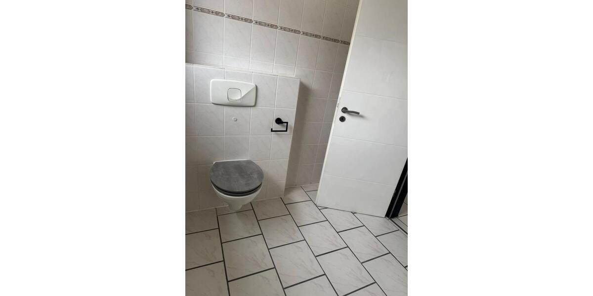Etagenwohnung Hagen Hohenlimburg - 3 Zimmer, 84 m&sup2;, 850&euro; | Angebot:25875961