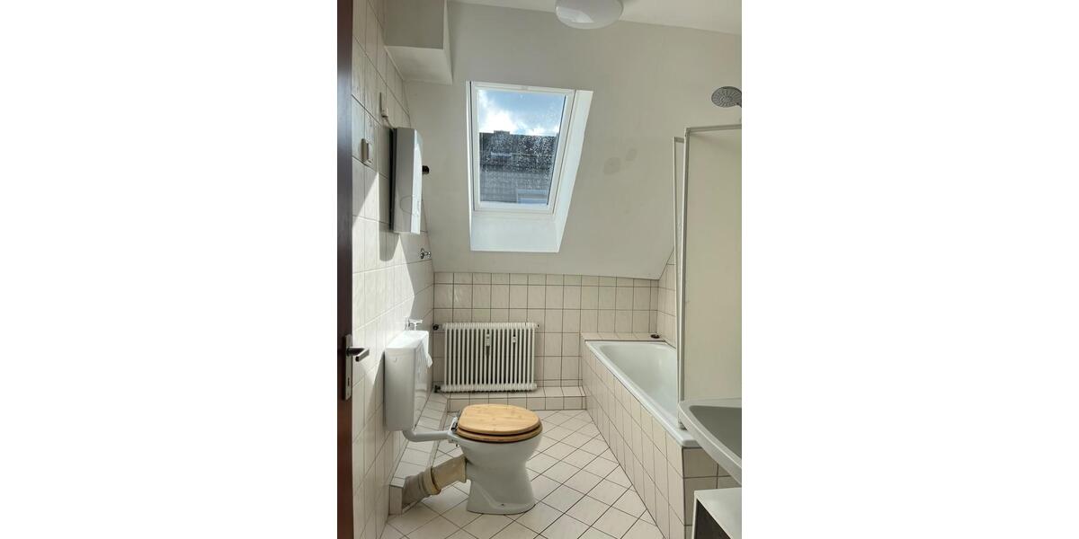 Dachgeschoßwohnung Dortmund Hombruch - 3.5 Zimmer, 75 m&sup2;, 697&euro; | Angebot:27621148
