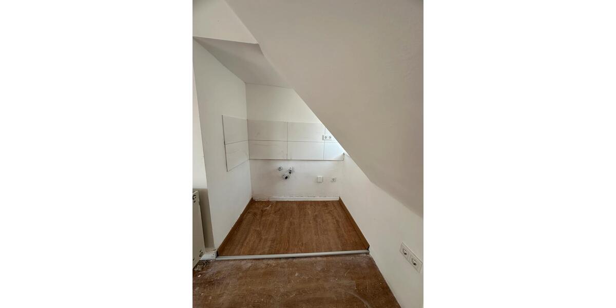 Dachgeschoßwohnung Dortmund Eving - 2 Zimmer, 30 m&sup2;, 450&euro; | Angebot:25725343