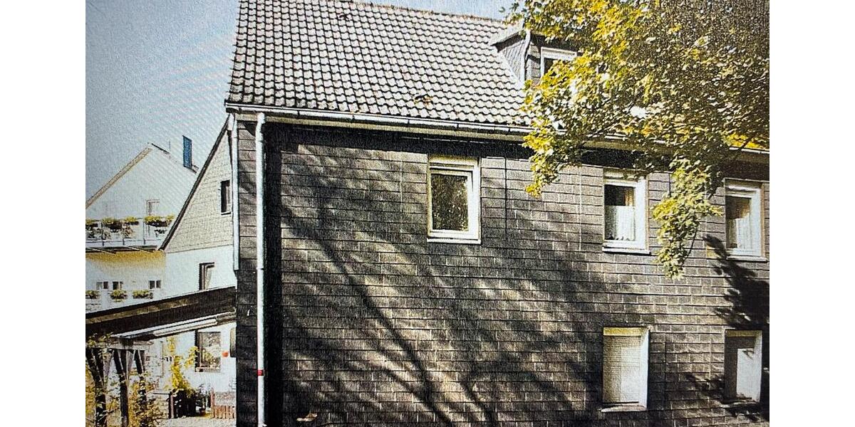 Mehrfamilienhaus, Wohnhaus Halver - 6 Zimmer, 155 m&sup2;, 135.000&euro; | Angebot:26961311