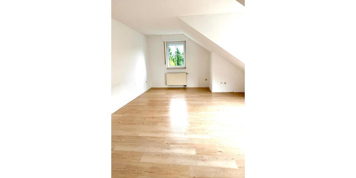 Dachgeschoßwohnung Menden (Sauerland) Bösperde - 4 Zimmer, 84 m&sup2;, 785&euro; | Angebot:27618458