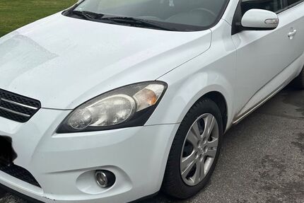 Kia pro ceed / ProCeed 278.000 km 2.000 &euro; Castrop-Rauxel 44577