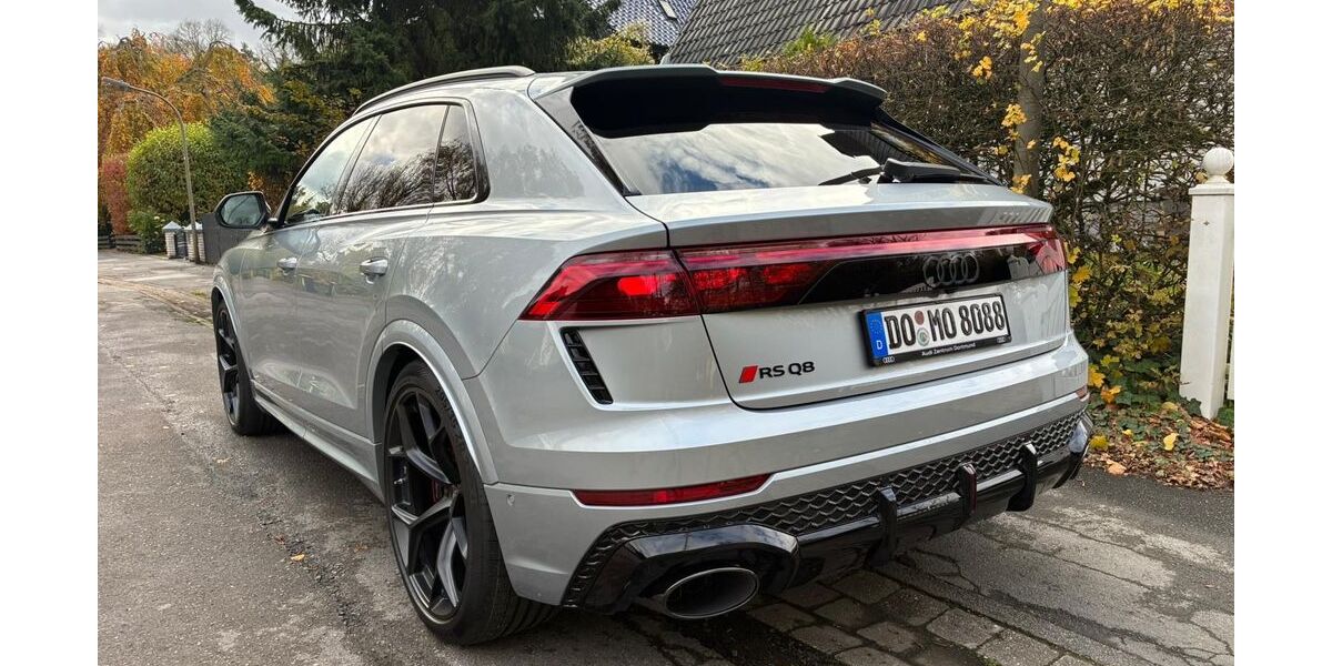 Audi RSQ8 7.850 km 139.500 &euro; Dortmund 44265