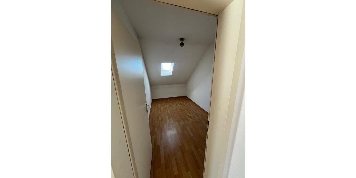 Dachgeschoßwohnung Datteln - 3 Zimmer, 70 m&sup2;, 490&euro; | Angebot:25922784