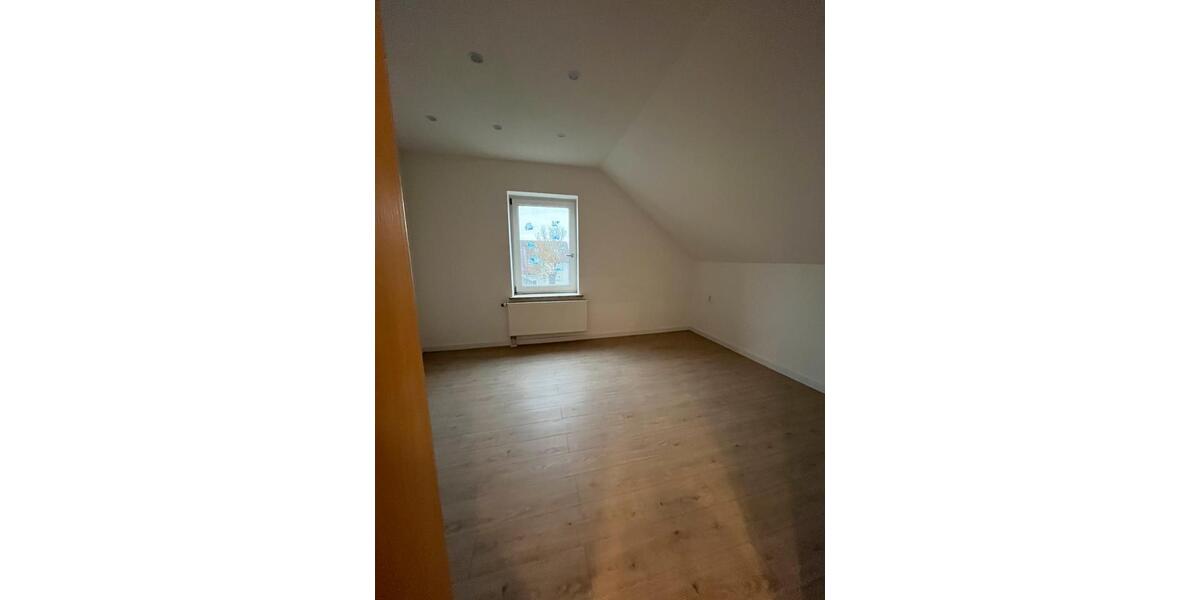Etagenwohnung Herne Altenhöfen - 3 Zimmer, 90 m&sup2;, 850&euro; | Angebot:25399358