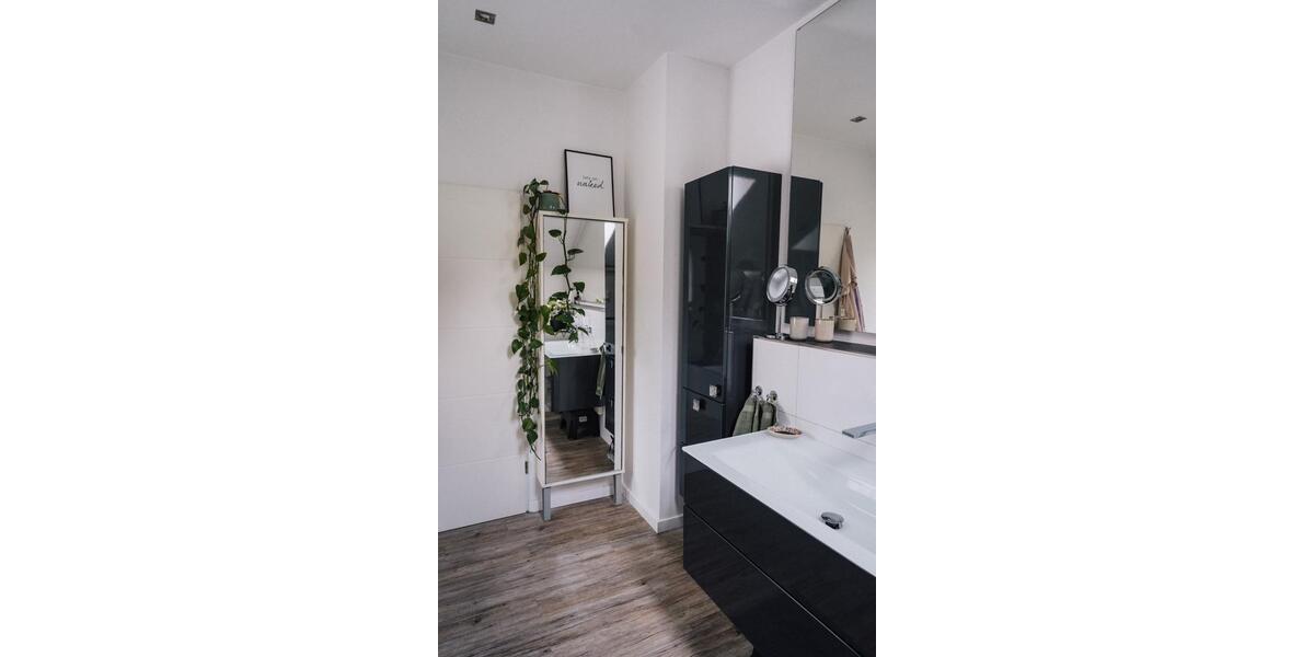 Dachgeschoßwohnung Schwerte - 3 Zimmer, 89 m&sup2;, 265.000&euro; | Angebot:27002447