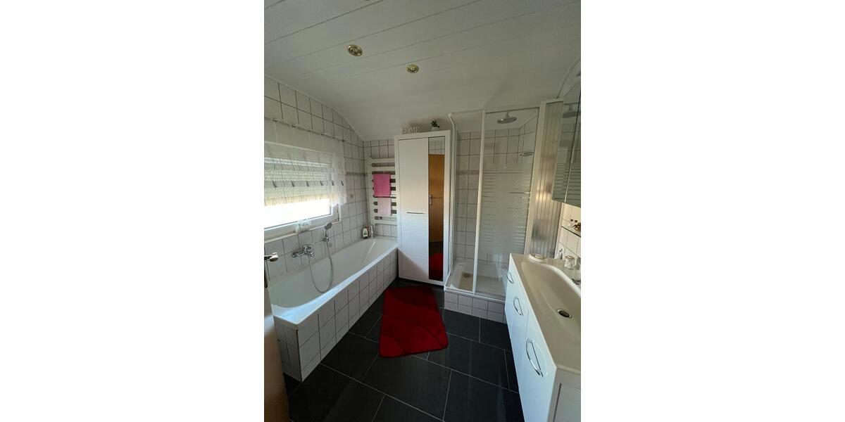 Dachgeschoßwohnung Iserlohn Sümmern - 1 Zimmer, 58 m&sup2;, 125.000&euro; | Angebot:26033994