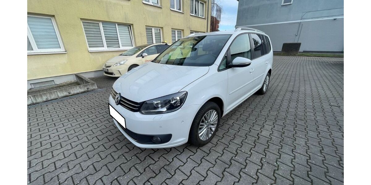 VW Touran 124.000 km 9.000 &euro; Dortmund 44359