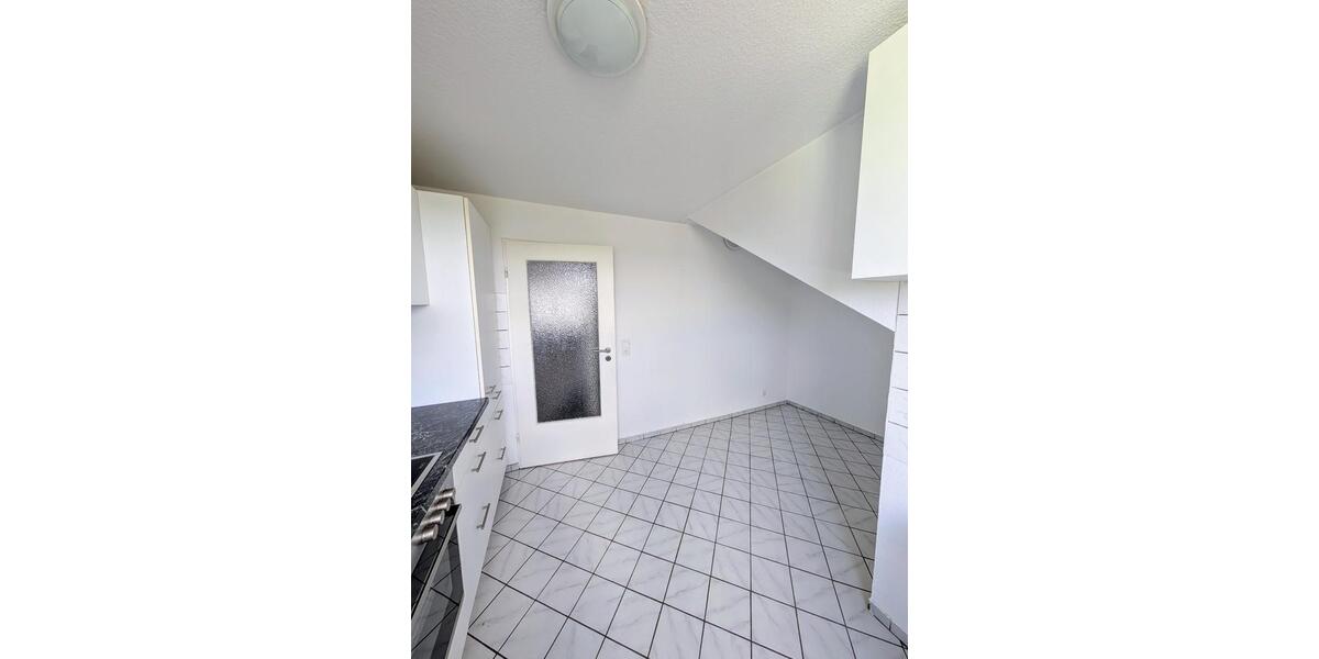 Dachgeschoßwohnung Hagen Hagen-Mitte - 2 Zimmer, 65 m&sup2;, 530&euro; | Angebot:25803667