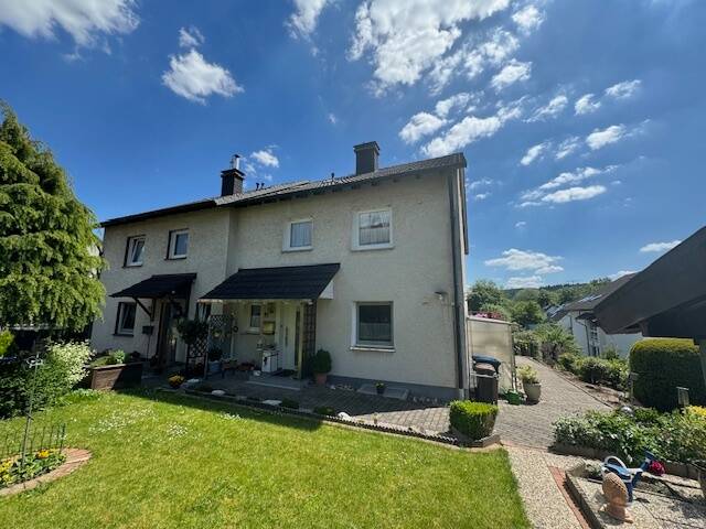 Doppelhaushälfte Neuenrade - 7 Zimmer, 117 m&sup2;, 245.000&euro; | Angebot:25685521