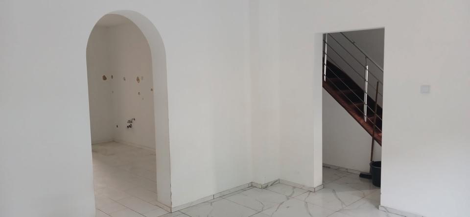 Einfamilienhaus Kamen - 8.5 Zimmer, 285 m&sup2;, 2.500&euro; | Angebot:27615885