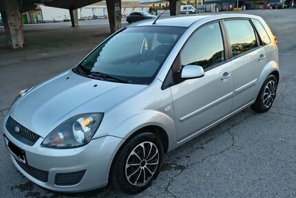 Ford Fiesta 174.000 km 1.690 &euro; Bochum 44866