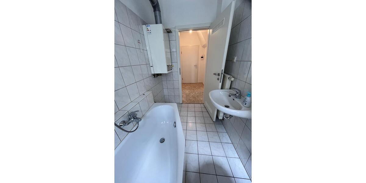 Dachgeschoßwohnung Lünen Alstedde - 3 Zimmer, 36 m&sup2;, 300&euro; | Angebot:26593595
