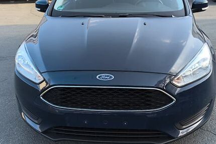 Ford Focus 180.400 km 4.290 &euro; Iserlohn 58638