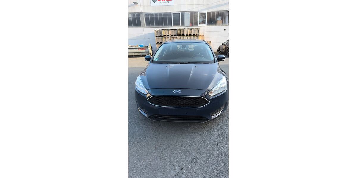 Ford Focus 180.400 km 4.499 &euro; Iserlohn 58638