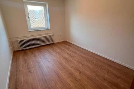 Wohnung Dortmund Hörde - 4 Zimmer, 90 m&sup2;, 900&euro; | Angebot:26688548